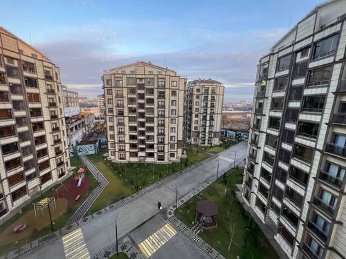 3-xonali kvartira, 82 m²