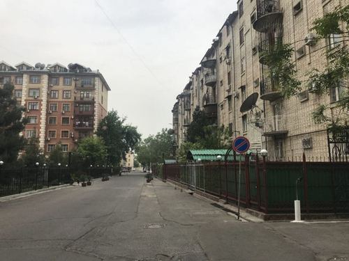8-xonali kvartira, 260 m²
