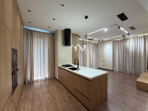 3-xonali kvartira, 83 m²