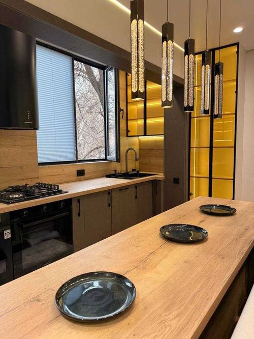 3-xonali kvartira, 65 m²