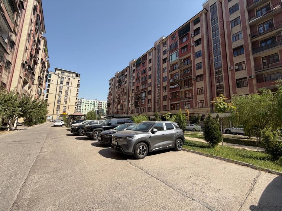 4-комнатная квартира, 127 м², Ташкент, Яшнабадский район, на продажу