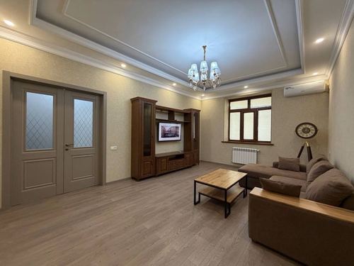 4-xonali kvartira, 127 m²