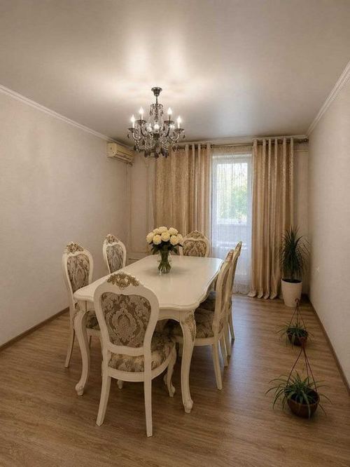 2-xonali kvartira, 80 m²
