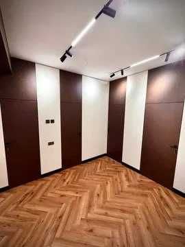 5-xonali kvartira, 150 m²