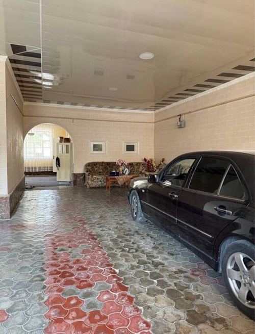 6-комнатный дом, 900 м²