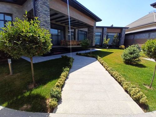 7-xonali uy, 400 m²