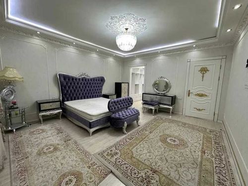 4-комнатная квартира, 215 м²