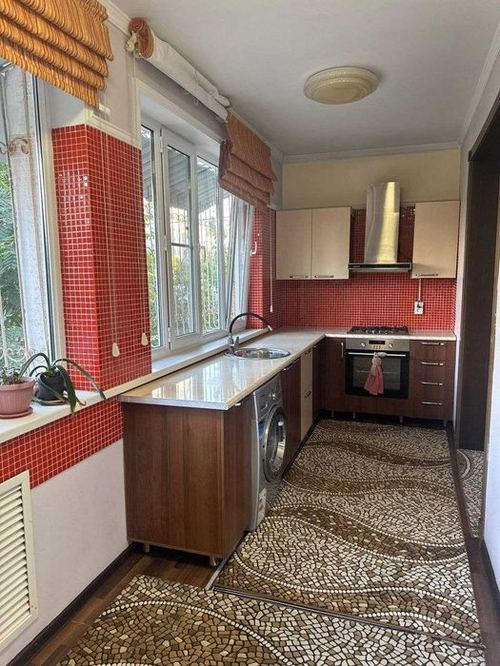 4-xonali kvartira, 92 m²