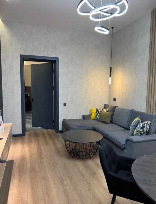 3-xonali kvartira, 80 m²