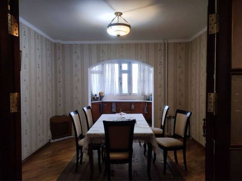4-комнатная квартира, 140 м²