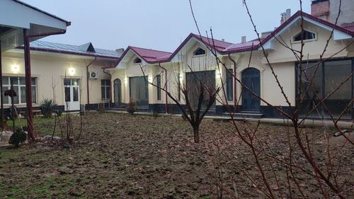 6-комнатный дом, 800 м²
