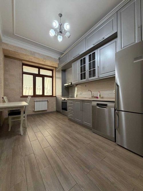 4-xonali kvartira, 127 m²
