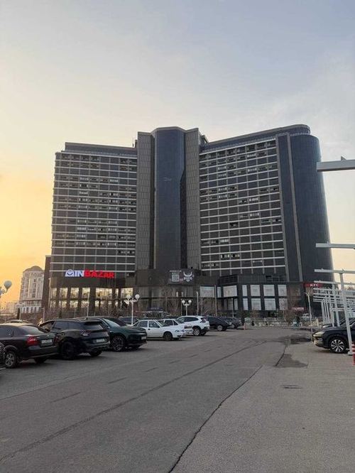 4-xonali kvartira, 128 m²