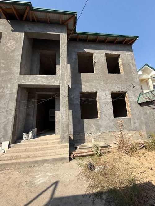 6-xonali uy, 300 m²