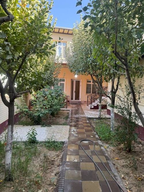 5-room house, 180 m²