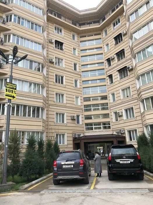 4-xonali kvartira, 215 m², Toshkent, Shayxontohur tumani, sotuvga