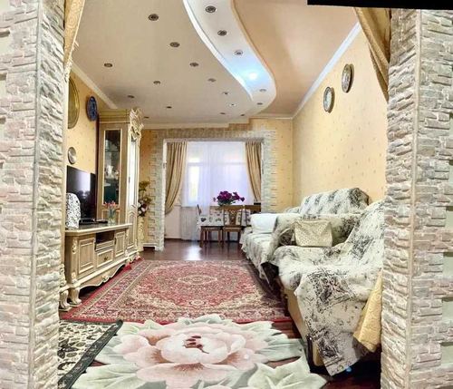 3-xonali kvartira, 83 m²