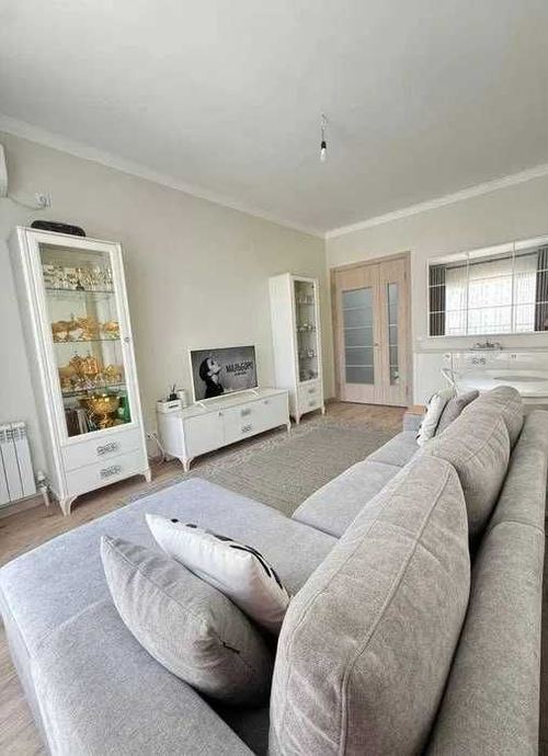 4-xonali kvartira, 81 m²