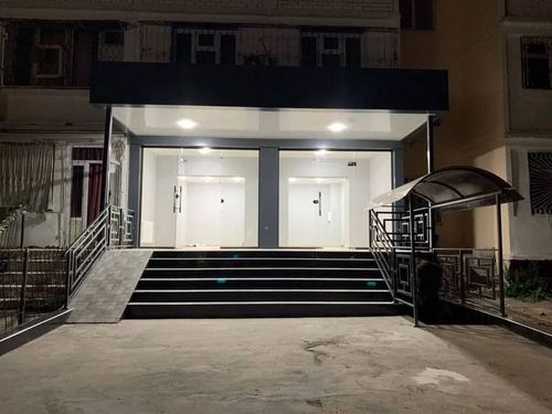 Аренда 104кв помещения с парковкой напротив рес Самара, Садааф.