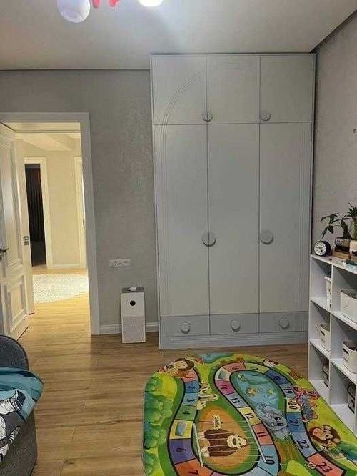 4-комнатная квартира, 150 м²