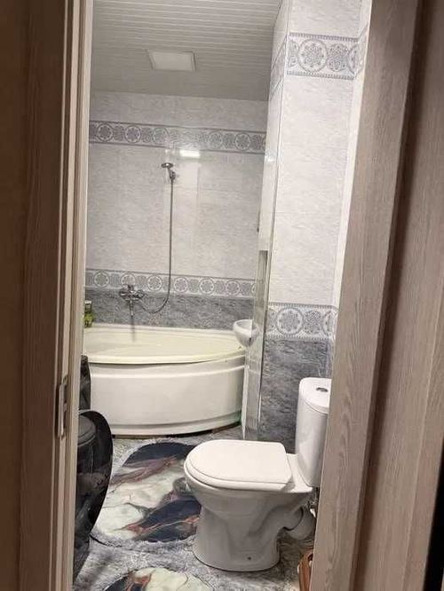4-xonali kvartira, 94 m²