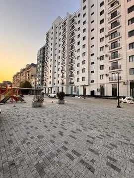 5-room apartment, 200 m²