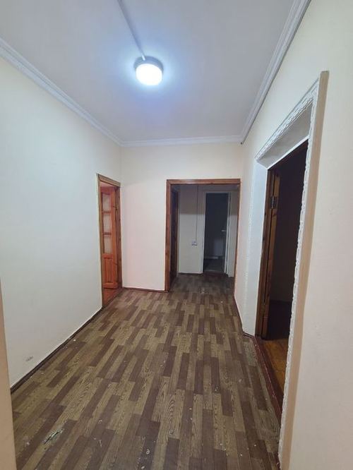 3-xonali kvartira, 68 m²