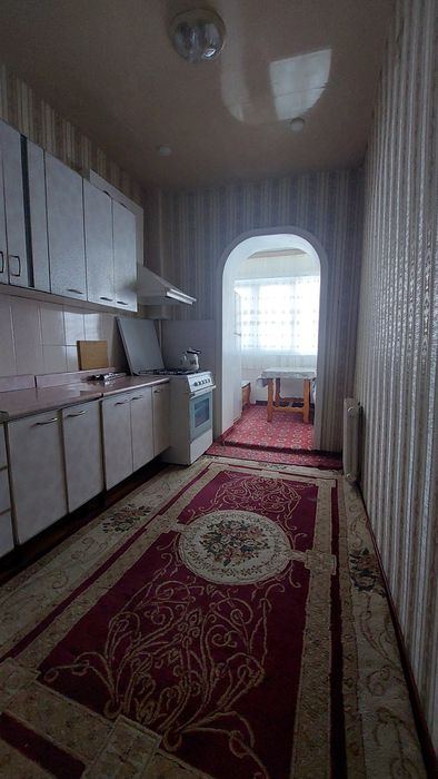 3-xonali kvartira, 70 m²
