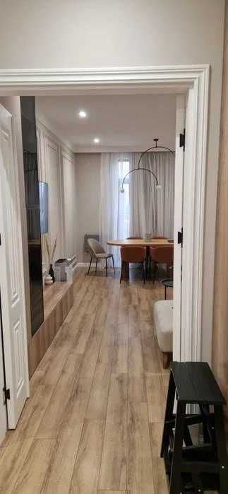 3-xonali kvartira, 77 m²