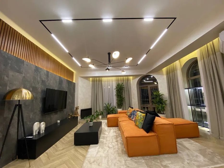 3-комнатная квартира, 125 м², Ташкент, Мирабадский район, в аренду