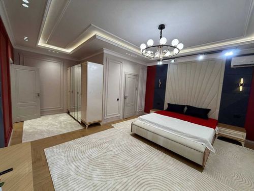 4-комнатная квартира, 130 м²