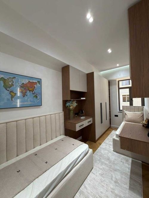 4-xonali kvartira, 107 m²