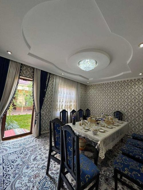 6-room house, 350 m²