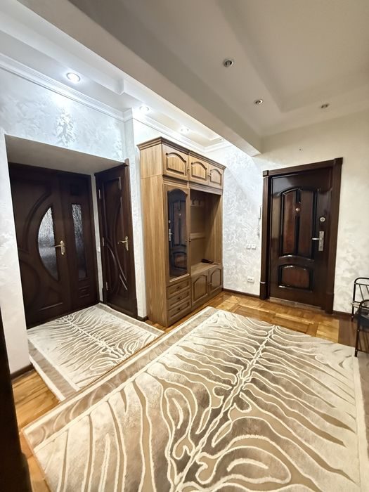 3-xonali kvartira, 90 m², Toshkent, Mirobod tumani, ijaraga