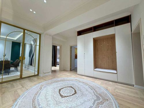 4-комнатная квартира, 132 м²
