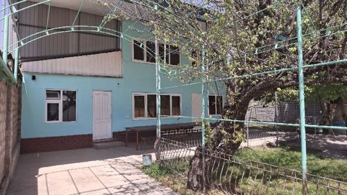 4-комнатный дом, 700 м²