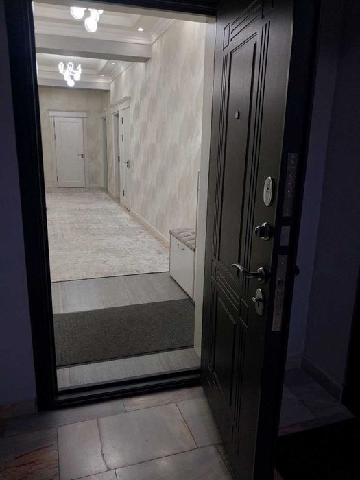4-комнатная квартира, 125 м², Ташкент, Алмазарский район, на продажу