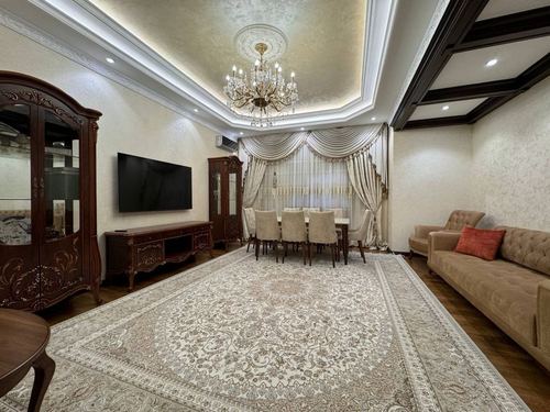 4-комнатная квартира, 183 м²