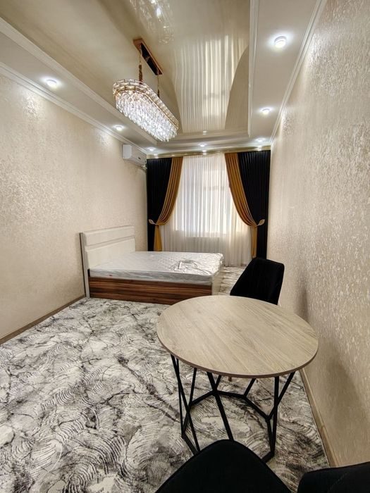 3-комнатная квартира, 80 м², Навои, в аренду