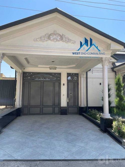 8-xonali uy, 250 m²