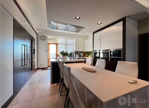 5-room apartment, 250 m²