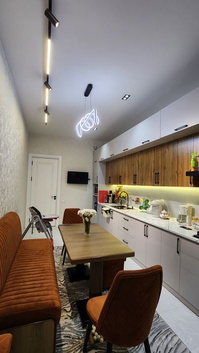 7-xonali uy, 200 m²