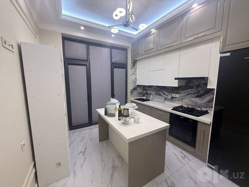 5-комнатный дом, 300 м²