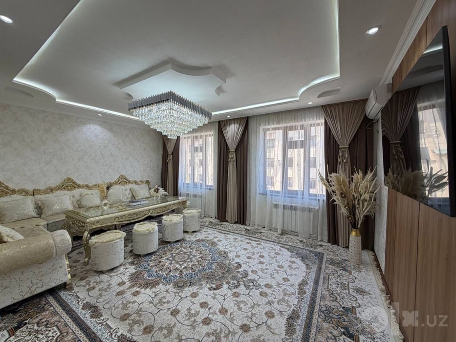 3-комнатная квартира, 111 м², Самарканд, на продажу
