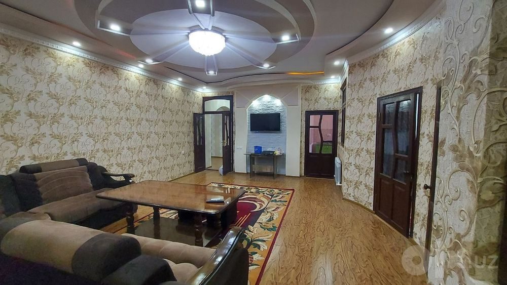 3-комнатная квартира, 105 м², Самарканд, в аренду