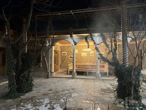 5-комнатный дом, 390 м²