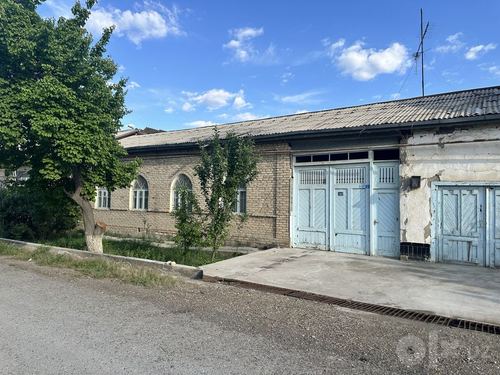 6-room house, 1300 m²
