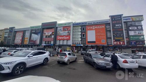 Dombirobod qurilish mollari bozori 1 etaj 28kv