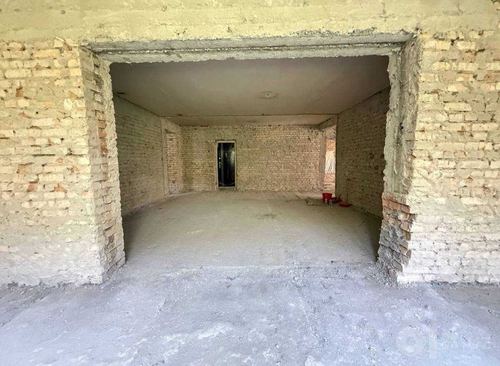 3-xonali kvartira, 140 m²
