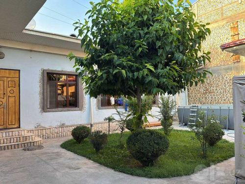 8-комнатный дом, 500 м²